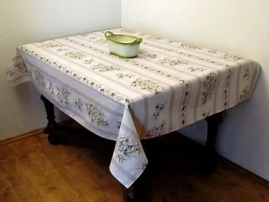 Veronika ubrus obdélníkový 220 x 140 cm oliva pruh