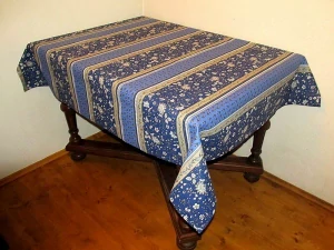 Veronika ubrus obdélníkový 140 x 120  cm modrý pruh s kytičkou 